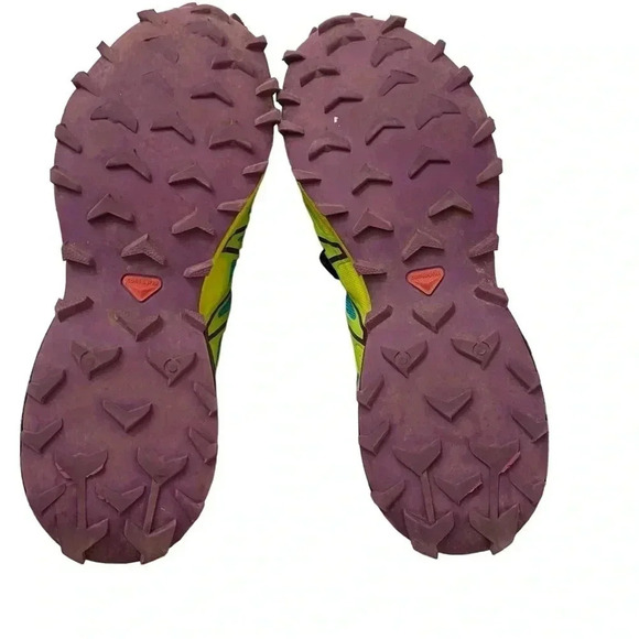 Saloman women’s size 10 sneaker. See pics for wear on bottom. - Picture 5 of 5